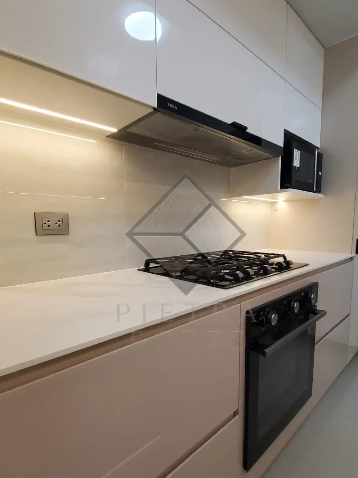 proyecto-Instalación de Mármol, Cuarzo y Granito para Cocinas en Lima-4