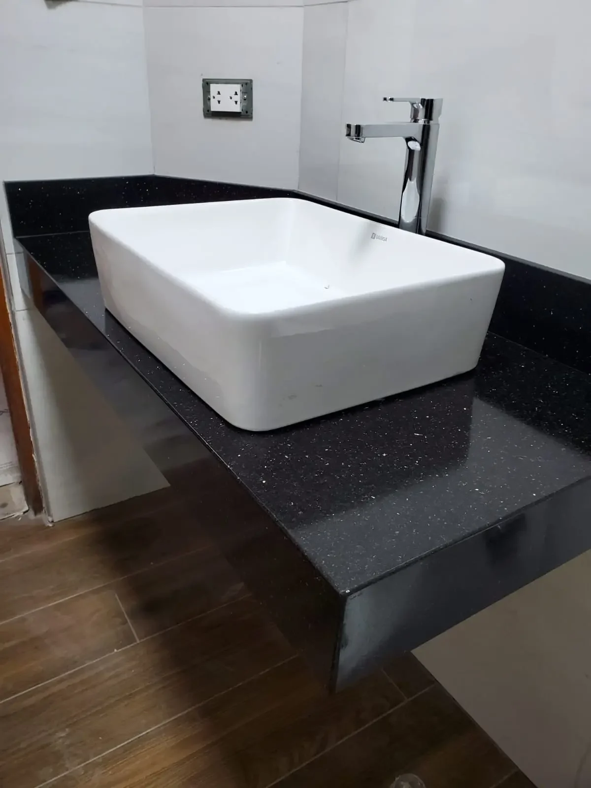 proyecto de Instalación de Mármol, Cuarzo y Granito para Baños-14